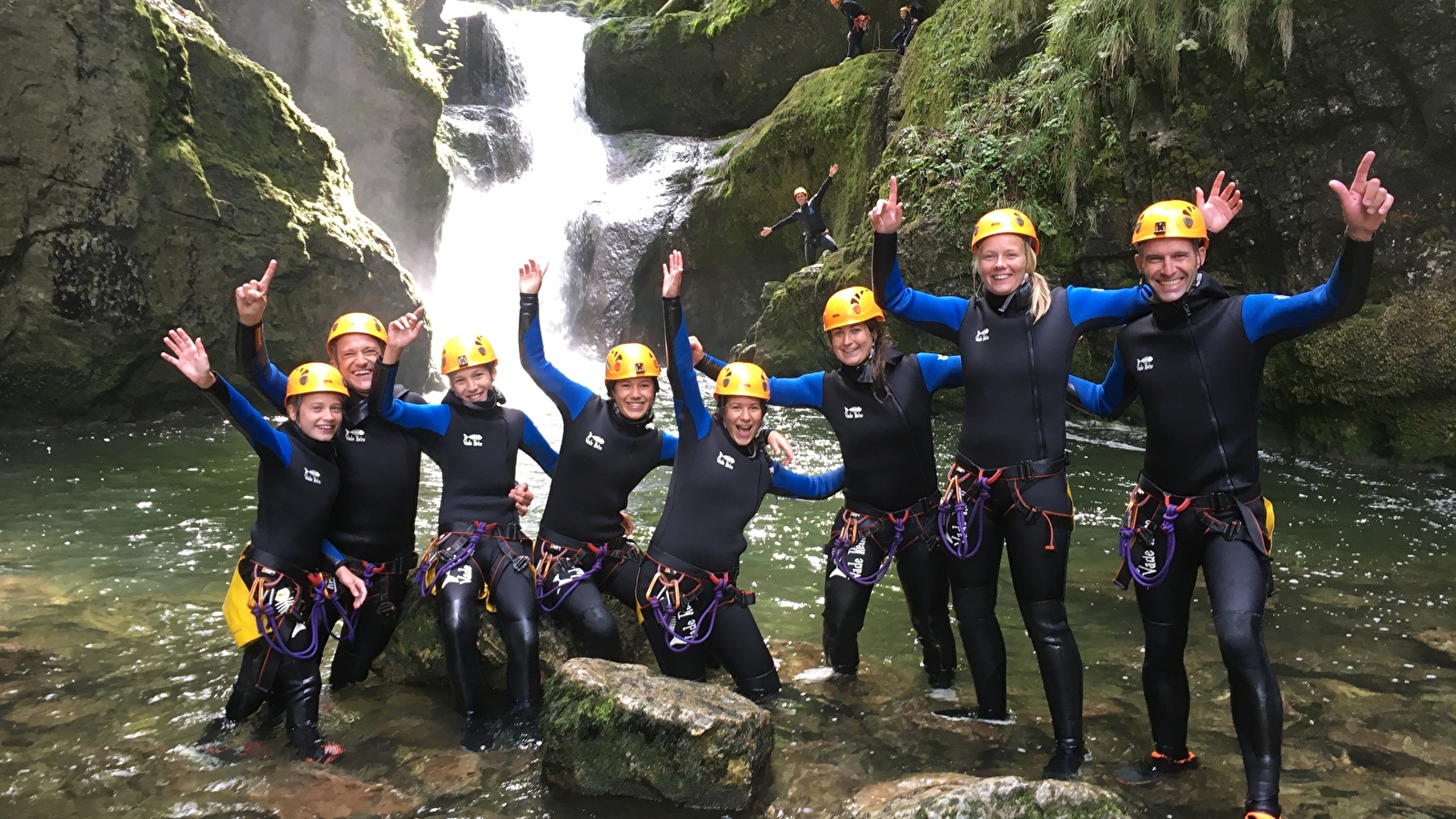 NOA GUIDES : Canyoning et Spéléologie