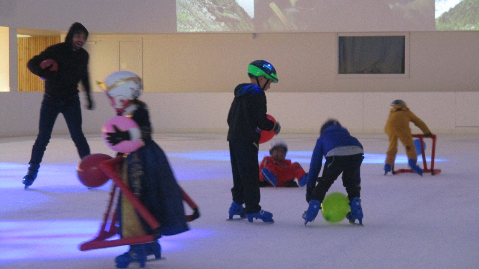 Patinoire/piste de roller de l'Espace des Mondes Polaires Paul-Émile Victor